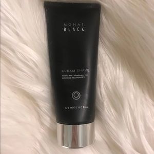 Monday black shave cream